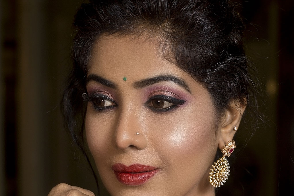 Self-Make-up-Course Self make-up course